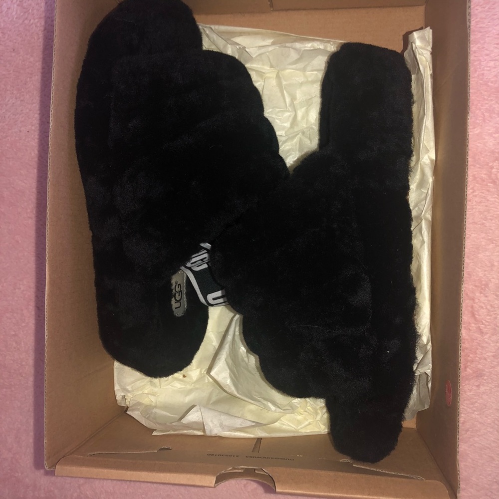 UGG fluff Yeah Slides